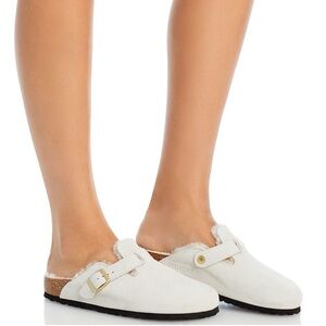 Birkenstock sz 39 in white. NWT (box)